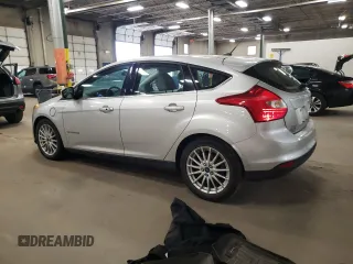2014 Ford Focus Electric z VIN 1FADP3R4XEL330308, wystawiony jako Copart lot #54394165 z przebiegiem 82 423 mil mil oraz Tytuł czysty. Historia ofert i sprzedaży dostępna na DreamBid. Obrazek 2.