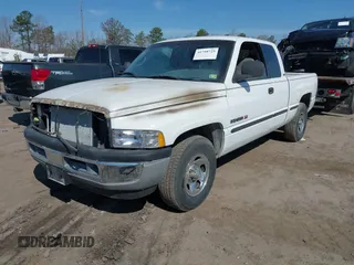 1998 Dodge 1500 with VIN 1B7HC13Y5WJ259541, listed as a IAAI auction lot 41758725 with Not Provided miles. Bid and sale history available at carsss.com. Image 2.