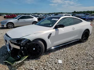 2024 BMW M4 Competition xDrive z VIN WBS43AZ06RCP07822, wystawiony jako Copart lot #55679395 z przebiegiem 6 761 mil mil oraz Szkoda całkowita • Salvage title. Historia ofert i sprzedaży dostępna na DreamBid. Obrazek 1.
