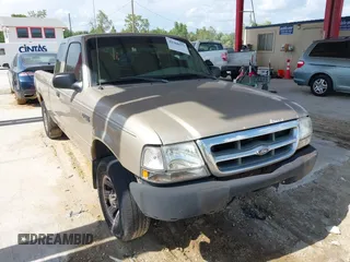 2000 Ford Ranger XL z VIN 1FTYR14V8YPA50345, wystawiony jako IAAI lot #42366957 z przebiegiem 221 571 mil mil oraz . Historia ofert i sprzedaży dostępna na DreamBid. Obrazek 1.