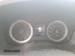 2022 Hyundai Venue SE z VIN KMHRB8A37NU154144, wystawiony jako Copart lot #53203874 z przebiegiem 12 713 mil mil oraz Szkoda całkowita • Salvage title. Historia ofert i sprzedaży dostępna na DreamBid. Obrazek 9.