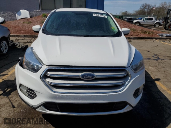 2019 Ford Escape SE z VIN 1FMCU9GD6KUB85600, wystawiony jako Copart lot #53521945 z przebiegiem 106 906 mil mil oraz Czysty tytuł • Clean title. Historia ofert i sprzedaży dostępna na DreamBid. Obrazek 5.