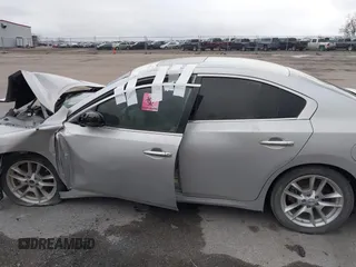 2014 Nissan Maxima SV with VIN 1N4AA5AP5EC460941, listed as a IAAI auction lot 40748781 with 130,872 mi miles and . Bid and sale history available at DreamBid. Image 14.