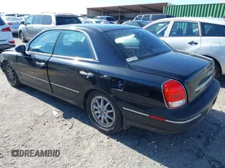 2002 Hyundai XG350 L with VIN KMHFU45E62A218303, listed as a IAAI auction lot 41487179 with 154,300 mi miles. Bid and sale history available at carsss.com. Image 3.