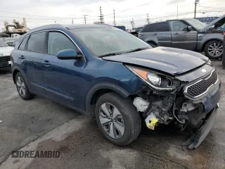 2017 Kia Niro LX with VIN KNDCB3LC7H5096920, listed as a Copart auction lot 44117755 with 104,808 mi miles and Salvage Title. Bid and sale history available at carsss.com. Image 4.