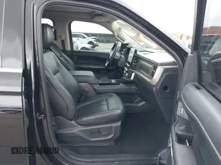2022 Ford Expedition XLT with VIN 1FMJU1HT1NEA49551, listed as a IAAI auction lot 41912662 with 36,988 mi miles. Bid and sale history available at carsss.com. Image 5.