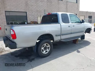 2001 Toyota Tundra SR5 with VIN 5TBRN34101S151862, listed as a IAAI auction lot 42130664 with 228,990 mi miles and . Bid and sale history available at DreamBid. Image 4.
