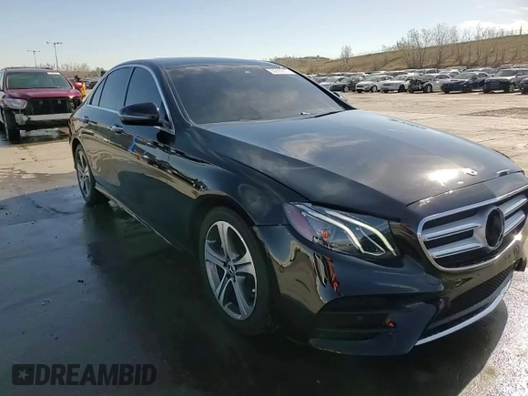 2018 Mercedes-Benz E 300 with VIN WDDZF4KBXJA464197, listed as a Copart auction lot 53205215 with 38,002 mi miles and Salvage title. Bid and sale history available at DreamBid. Image 13.