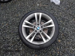 2018 BMW 3 Series 330i xDrive with VIN WBA8D9G56JNU72511, listed as a IAAI auction lot 41237501 with 40,734 mi miles. Bid and sale history available at carsss.com. Image 12.