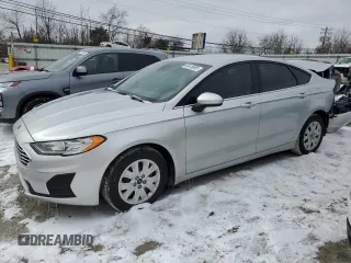 2019 Ford Fusion S with VIN 3FA6P0G75KR275526, listed as a Copart auction lot 45416895 with 38,852 mi miles and Salvage Title. Bid and sale history available at carsss.com. Image 1.
