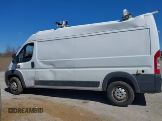 2018 Ram ProMaster Cargo z VIN 3C6TRVDG9JE148879, wystawiony jako IAAI lot #41803582 z przebiegiem 235 110 mil mil oraz . Historia ofert i sprzedaży dostępna na DreamBid. Obrazek 15.