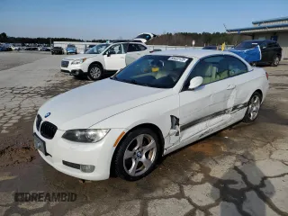 2009 BMW 3 Series 328i z VIN WBAWL13509PX27221, wystawiony jako Copart lot #88322125 z przebiegiem 133 175 mil mil oraz Szkoda całkowita • Salvage title. Historia ofert i sprzedaży dostępna na DreamBid. Obrazek 1.