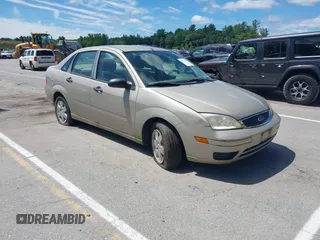2006 Ford Focus S с VIN 1FAHP34N56W205542, выставлен на аукционе IAAI как лот 42777558 с пробегом 68 828 миль миль и . История ставок и продаж доступна на DreamBid. Изображение 1.
