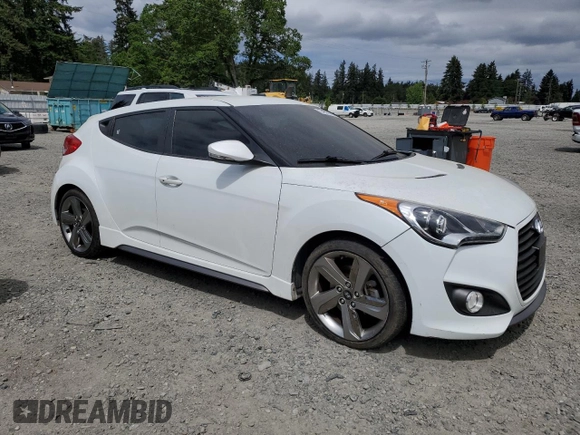 2013 Hyundai Veloster Turbo z VIN KMHTC6AE2DU163017, wystawiony jako Copart lot #56804365 z przebiegiem 105 325 mil mil oraz Czysty tytuł • Clean title. Historia ofert i sprzedaży dostępna na DreamBid. Obrazek 4.