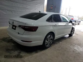 2021 Volkswagen Jetta SEL with VIN 3VWE57BU5MM001791, listed as a Copart auction lot 55122035 with 38,807 mi miles and Salvage title. Bid and sale history available at DreamBid. Image 3.