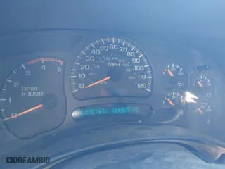 2003 Chevrolet Silverado 2500HD LS with VIN 1GCHK23113F221752, listed as a IAAI auction lot 41540935 with 414,826 mi miles. Bid and sale history available at carsss.com. Image 7.
