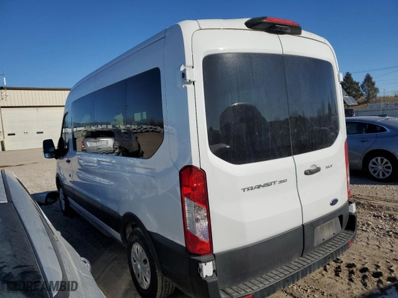 2022 Ford Transit Passenger Wagon XL with VIN 1FBAX2C82NKA78986, listed as a Copart auction lot 42490795 with 63,246 mi miles and Clean Title. Bid and sale history available at carsss.com. Image 2.