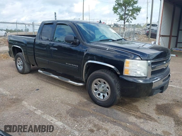 2010 Chevrolet Silverado 1500 LS with VIN 1GCSCREA6AZ245842, listed as a IAAI auction lot 41914724 with 186,952 mi miles. Bid and sale history available at carsss.com. Image 1.
