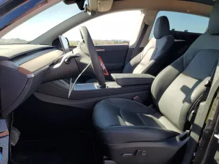 2024 Tesla Model Y Long Range с VIN 7SAYGDEEXRF032028, выставлен на аукционе Copart как лот 47128085 с пробегом 8 607 миль миль и Списание • Salvage title. История ставок и продаж доступна на DreamBid. Изображение 7.