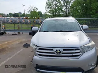 2013 Toyota Highlander Limited with VIN 5TDYK3EH7DS105327, listed as a IAAI auction lot 42097629 with 208,787 mi miles and . Bid and sale history available at DreamBid. Image 12.