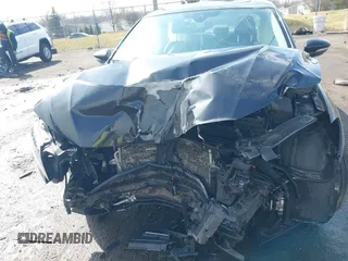 2021 Volkswagen Passat SE z VIN 1VWSA7A36MC014185, wystawiony jako IAAI lot #41915701 z przebiegiem 175 043 mil mil oraz . Historia ofert i sprzedaży dostępna na DreamBid. Obrazek 6.