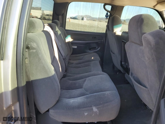 2003 Chevrolet Silverado 1500HD LS with VIN 1GCGK13U43F226914, listed as a Copart auction lot 88560835 with 299,803 mi miles and Salvage Title. Bid and sale history available at carsss.com. Image 10.