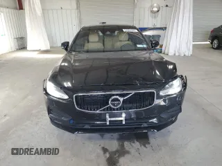 2017 Volvo S90 Momentum with VIN YV1A22MK4H1003683, listed as a Copart auction lot 52004935 with 91,572 mi miles and Salvage Title. Bid and sale history available at carsss.com. Image 5.