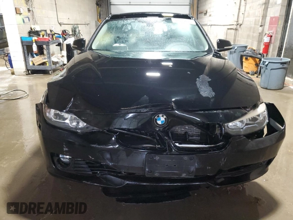 2013 BMW 3 Series 328i xDrive z VIN WBA3B5C50DF590552, wystawiony jako Copart lot #54303835 z przebiegiem 124 700 mil mil oraz Czysty tytuł • Clean title. Historia ofert i sprzedaży dostępna na DreamBid. Obrazek 5.