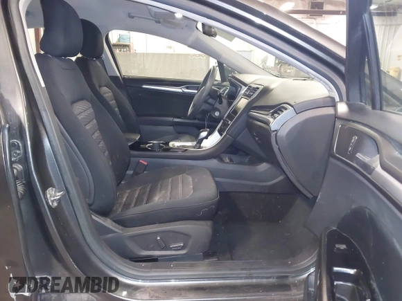 2016 Ford Fusion SE with VIN 1FA6P0HDXG5103054, listed as a IAAI auction lot 41823043 with 71,303 mi miles and . Bid and sale history available at DreamBid. Image 5.