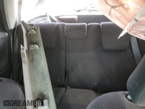 2011 Honda Fit Sport z VIN JHMGE8H52BS006399, wystawiony jako Copart lot #57435205 z przebiegiem Nie podano mil oraz Szkoda całkowita • Salvage title. Historia ofert i sprzedaży dostępna na DreamBid. Obrazek 10.