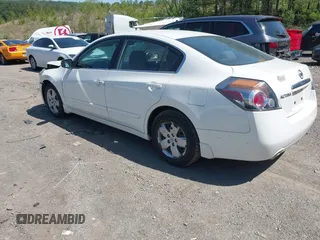 2007 Nissan Altima 2.5 S with VIN 1N4AL21E07N486376, listed as a IAAI auction lot 42024306 with 231,312 mi miles. Bid and sale history available at carsss.com. Image 3.