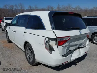 2011 Honda Odyssey EX with VIN 5FNRL5H46BB024892, listed as a IAAI auction lot 41752663 with 137,681 mi miles. Bid and sale history available at carsss.com. Image 6.