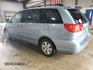 2010 Toyota Sienna CE with VIN 5TDKK4CC1AS332429, listed as a Copart auction lot 53102525 with 272,404 mi miles and Salvage Title. Bid and sale history available at carsss.com. Image 2.