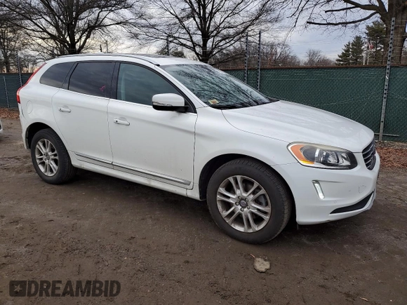 2016 Volvo XC60 T5 Premier with VIN YV4612RK0G2809565, listed as a Copart auction lot 43631585 with 43,164 mi miles and Salvage Title. Bid and sale history available at carsss.com. Image 4.
