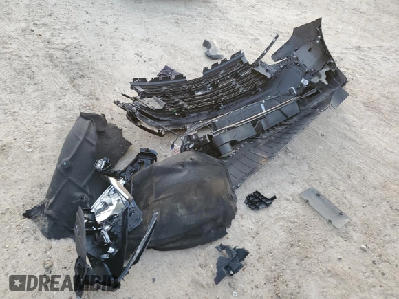 2023 Chevrolet Suburban LT with VIN 1GNSCCKD1PR555635, listed as a Copart auction lot 43834915 with 32,982 mi miles and Salvage Title. Bid and sale history available at DreamBid. Image 13.