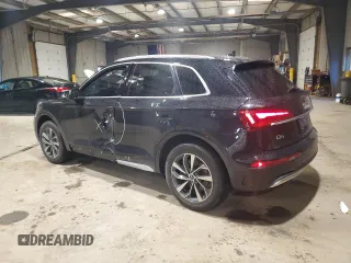 2021 Audi Q5 Premium with VIN WA1AAAFY4M2003878, listed as a Copart auction lot 47161085 with 42,627 mi miles and Salvage Title. Bid and sale history available at carsss.com. Image 2.