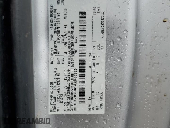 2019 Ford F-250 XL z VIN 1FT7X2B61KEF55620, wystawiony jako Copart lot #44321215 z przebiegiem 105 823 mil mil oraz Szkoda całkowita • Salvage title. Historia ofert i sprzedaży dostępna na DreamBid. Obrazek 12.