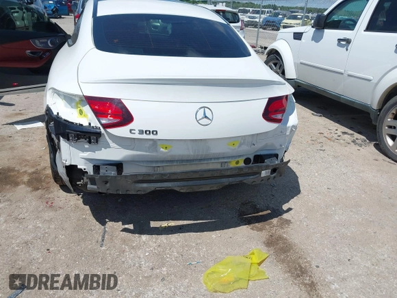 2020 Mercedes-Benz C 300 с VIN WDDWJ8DB7LF942328, выставлен на аукционе IAAI как лот 42205061 с пробегом 64 832 миль миль и . История ставок и продаж доступна на DreamBid. Изображение 6.