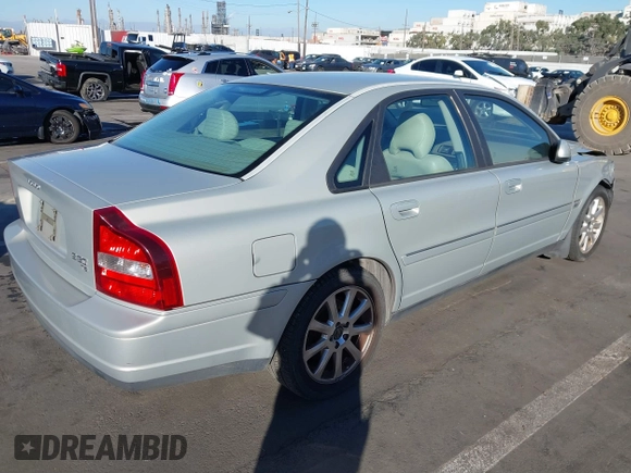 2003 Volvo S80 with VIN YV1TS91Z931311900, listed as a IAAI auction lot 41312816 with 98,650 mi miles. Bid and sale history available at carsss.com. Image 4.