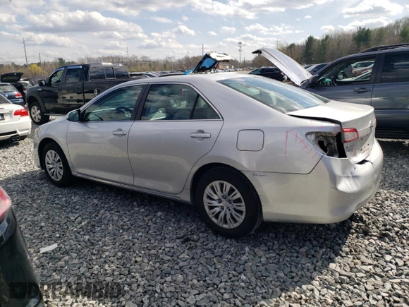 2014 Toyota Camry L with VIN 4T4BF1FK1ER435861, listed as a Copart auction lot 54007535 with 74,369 mi miles and Clean Title. Bid and sale history available at DreamBid. Image 2.