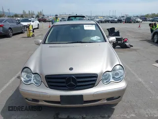 2001 Mercedes-Benz C 230/260/280/320 with VIN WDBRF61J61F108121, listed as a IAAI auction lot 41985853 with 175,305 mi miles and . Bid and sale history available at DreamBid. Image 13.
