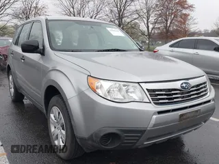 2010 Subaru Forester 2.5X with VIN JF2SH6AC8AH746620, listed as a IAAI auction lot 41965198 with 133,887 mi miles. Bid and sale history available at carsss.com. Image 1.