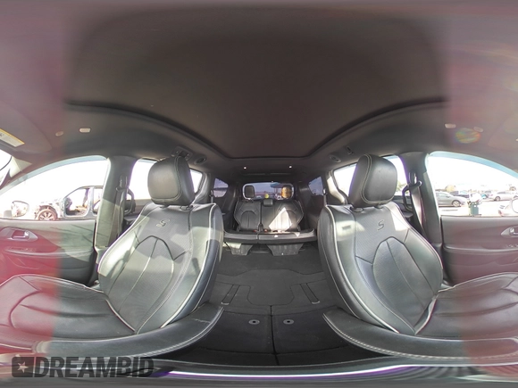 2020 Chrysler Pacifica Limited z VIN 2C4RC1GG1LR267164, wystawiony jako Copart lot #46910425 z przebiegiem 101 806 mil mil oraz Szkoda całkowita • Salvage title. Historia ofert i sprzedaży dostępna na DreamBid. Obrazek 14.