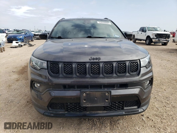 2023 Jeep Compass Altitude z VIN 3C4NJDBN9PT539846, wystawiony jako Copart lot #53848805 z przebiegiem 11 380 mil mil oraz Szkoda całkowita • Salvage title. Historia ofert i sprzedaży dostępna na DreamBid. Obrazek 5.