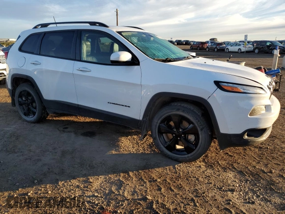 2018 Jeep Cherokee Limited with VIN 1C4PJMDX0JD592276, listed as a Copart auction lot 72541264 with 174,884 mi miles and Salvage title. Bid and sale history available at DreamBid. Image 4.