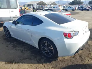 2015 Scion FR-S z VIN JF1ZNAA13F8713996, wystawiony jako IAAI lot #41189792 z przebiegiem 92 730 mil mil oraz . Historia ofert i sprzedaży dostępna na DreamBid. Obrazek 3.