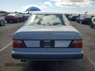 1990 Mercedes-Benz 300 with VIN WDBEA30D7LB246817, listed as a Copart auction lot 71825934 with 120,489 mi miles and Salvage Title. Bid and sale history available at carsss.com. Image 6.