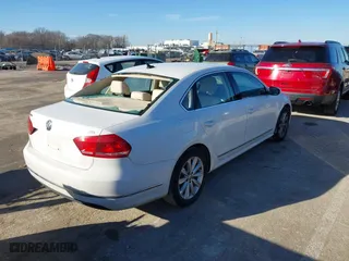 2012 Volkswagen Passat SEL with VIN 1VWCP7A35CC090109, listed as a IAAI auction lot 41640028 with 115,934 mi miles. Bid and sale history available at carsss.com. Image 4.