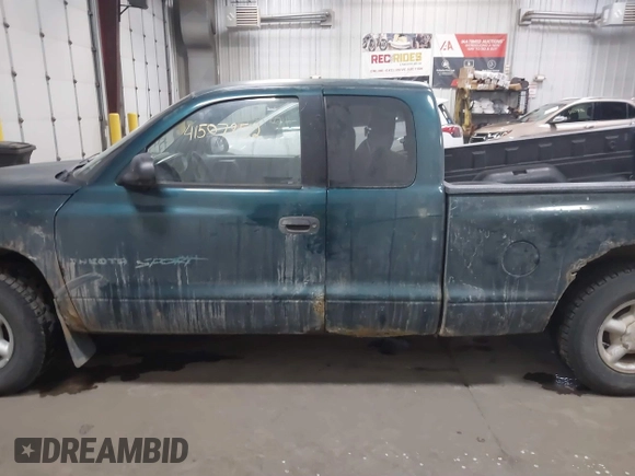 1998 Dodge Dakota with VIN 1B7FL22P1WS723652, listed as a IAAI auction lot 41507852 with 296,031 mi miles. Bid and sale history available at carsss.com. Image 15.