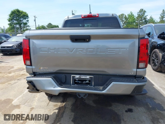 2024 Chevrolet Colorado 2WD LT z VIN 1GCPSCEK3R1318917, wystawiony jako IAAI lot #42157057 z przebiegiem 4 841 mil mil oraz . Historia ofert i sprzedaży dostępna na DreamBid. Obrazek 16.
